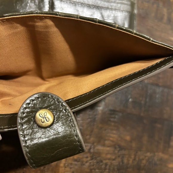 HOBO Dark Green Leather Women's Wallet - Picture 4 of 6